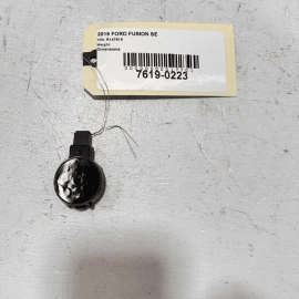 2013 - 2020 FORD FUSION FRONT WINDSHIELD WIPER RAIN SENSOR UNIT OEM