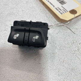 2018-2022 GMC TERRAIN CENTER CONSOLE DRIVER SEAT HEAT HEATER CONTROL SWITCH