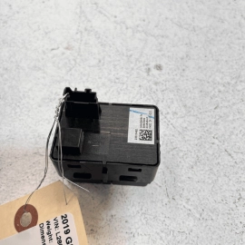 2018-2022 GMC TERRAIN CENTER CONSOLE DRIVER SEAT HEAT HEATER CONTROL SWITCH