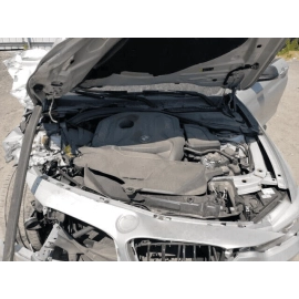 17-20 BMW 430i 440 330i 230i RETURN COOLANT HOSE BETWEEN RADIATOR EXPANSION