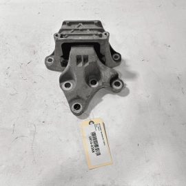 2018-2020 GMC TERRAIN 2.0L REAR TRANSMISSION MOUNT SUPPORT BRACKET OEM