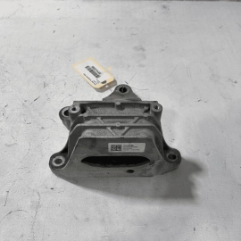 2018-2020 GMC TERRAIN 2.0L REAR TRANSMISSION MOUNT SUPPORT BRACKET OEM