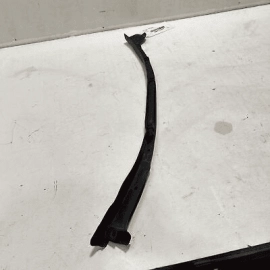 2018 - 2023 GMC TERRAIN REAR LEFT DOOR REARWARD WEATHERSTRIP SEAL OEM