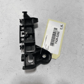 2018-2023 TOYOTA CAMRY REAR RIGHT PASSENGER TAILLIGHT MOUNT BRACKET SUPPORT