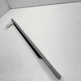 2016-2021 JEEP GRAND CHEROKEE REAR DRIVER SIDE DOOR WINDOW BELT SEAL MOLDIN
