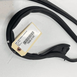 11-21 JEEP GRAND CHEROKEE FRONT LEFT DRIVER SIDE DOOR WHEATHERSTRIP SEAL OE