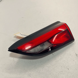 !SCRATCHED! GMC TERRAIN 18-21 REAR RIGHT PASSENGER SIDE INNER TAILLIGHT LAM