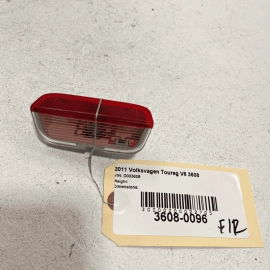 2011-2017 VOLKSWAGEN TOUAREG FRONT OR REAR DOORS COURTESY LIGHT LAMP OEM 1P