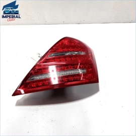 10-13 MERCEDES S550 W221 REAR RIGHT PASSENGER SIDE TAIL LIGHT TAILLIGHT LAM