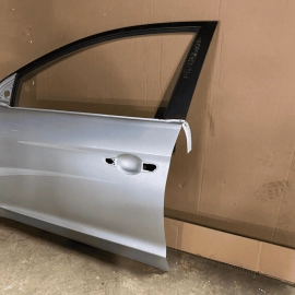 GENUINE 17-20 HYUNDAI ELANTRA OEM DRIVER LEFT FRONT BARE DOOR SILVER SEDAN 