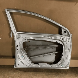 GENUINE 17-20 HYUNDAI ELANTRA OEM DRIVER LEFT FRONT BARE DOOR SILVER SEDAN 