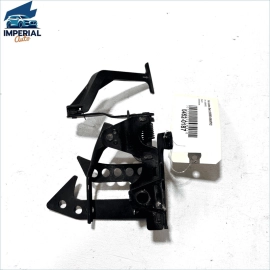 2010-2013 MERCEDES-BENZ S550 RETAINING HOOK BONNET SAFETY CATCH LOCK LATCH 