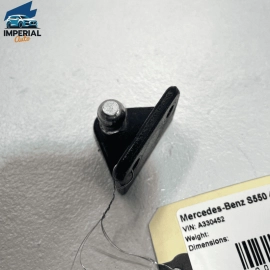 07-13 MERCEDES S550 W221 FRONT LEFT OR RIGHT DOOR CHECK STRAP STRUT BRACKET
