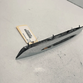 !DAMAGE! 2018 - 2023 GMC TERRAIN REAR LIFTGATE APPLIQUE MOLDING LIGHT PANEL