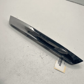 !DAMAGE! 2018 - 2023 GMC TERRAIN REAR LIFTGATE APPLIQUE MOLDING LIGHT PANEL