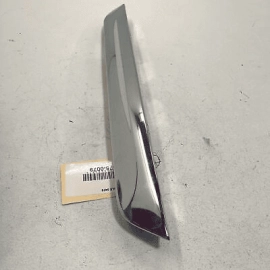 !DAMAGE! 2018 - 2023 GMC TERRAIN REAR LIFTGATE APPLIQUE MOLDING LIGHT PANEL