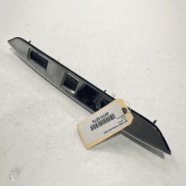 !DAMAGE! 2018 - 2023 GMC TERRAIN REAR LIFTGATE APPLIQUE MOLDING LIGHT PANEL