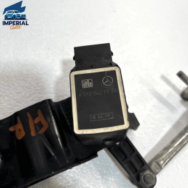 07-13 MERCEDES S550 W221 FRONT SUSPENSION RIDE LEVEL HEIGHT SENSOR & BRACKE