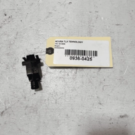 2015-2020 ACURA TLX FRONT WINDSHIELD WASHER NOZZLE ASSEMBLY OEM