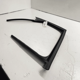 FRONT DRIVER SIDE RUN CHANNEL WEATHERSTRIP SEAL OEM Mini Countryman R60 11-