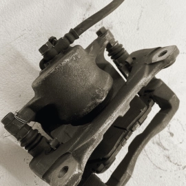 Front Right Passenger Disk Brake Caliper ASSY TOYOTA CAMRY XSE 2018-2019 1 