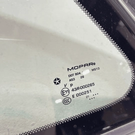 JEEP GRAND CHEROKEE 2017-2021 REAR LEFT DRIVER SIDE QUARTER WINDOW GLASS OE