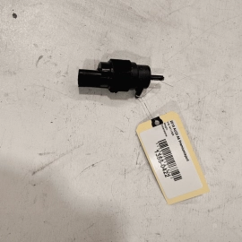2012-18 Audi A6 / Quattro Windshield Wiper Washer Reservoir Tank Bottle Pum