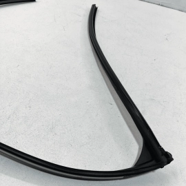 HONDA ACCORD 2018-2020 REAR DRIVER SIDE DOOR WINDOW GLASS RUN CHANNEL SEAL 