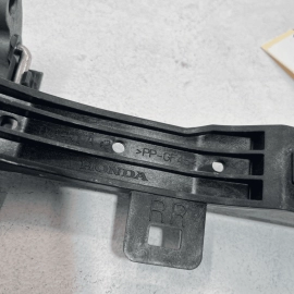 2018-2020 HONDA ACCORD REAR RIGHT PASSENGER SIDE EXTERIOR DOOR HANDLE BASE 