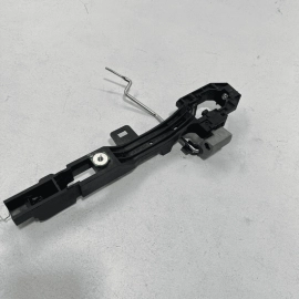 2018-2020 HONDA ACCORD REAR RIGHT PASSENGER SIDE EXTERIOR DOOR HANDLE BASE 