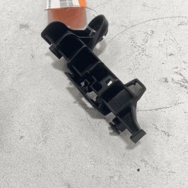 2018-2023 TOYOTA CAMRY REAR LEFT DRIVER SIDE TAILLIGHT MOUNT BRACKET SUPPOR
