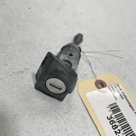 2012 - 2020 VOLKSWAGEN PASSAT VW FRONT LEFT DRIVER DOOR LOCK CYLINDER OEM