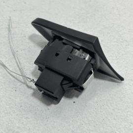2011 - 2018 PORSCHE CAYENNE FRONT LEFT DRIVER SIDE DOOR LOCK UNLOCK SWITCH 