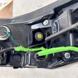 18-20 TOYOTA CAMRY REAR LEFT DRIVER SIDE TAILLAMP ASSEMBLY OEM