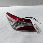18-20 TOYOTA CAMRY REAR LEFT DRIVER SIDE TAILLAMP ASSEMBLY OEM