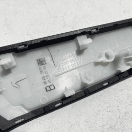 TOYOTA CAMRY 2018-2024 REAR RIGHT PASSENGER SIDE DOOR ARMREST ARM REST PANE TOYOTA CAMRY 2018-2024 REAR RIGHT PASSENGER SIDE DOOR ARMREST ARM REST PANE