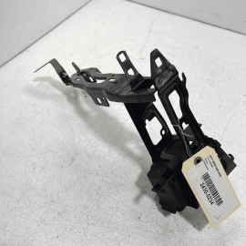 2017–21 BMW 440I FRONT DRIVER SIDE RADIATOR HEADLIGHT SUPPORT MOUNT BRACKET