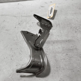 Volkswagen VW Passat Front Left Driver Side Fender Support Bracket 2016-201