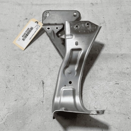 Volkswagen VW Passat Front Left Driver Side Fender Support Bracket 2016-201