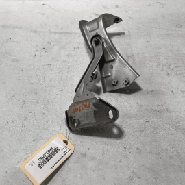 Volkswagen VW Passat Front Left Driver Side Fender Support Bracket 2016-201