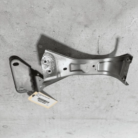 Volkswagen VW Passat Front Left Driver Side Fender Support Bracket 2016-201