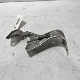 Volkswagen VW Passat Front Left Driver Side Fender Support Bracket 2016-201