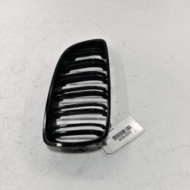 2017 - 2020 BMW 440i FRONT BUMPER GRILLE RIGHT PASSENGER SIDE BLACK OEM