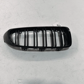 2017 - 2020 BMW 440i FRONT BUMPER GRILLE RIGHT PASSENGER SIDE BLACK OEM
