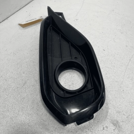 2017-2020 BMW 440I FRONT LEFT DRIVER FOG LIGHT PARTIALLY OPEN GRILLE BEZEL 