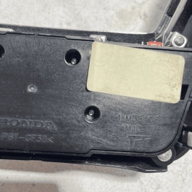 ACURA MDX 2018-20 DASH CENTER AIR VENT GRILLE & RADIO NAVIGATION SWITCH KNO ACURA MDX 2018-20 DASH CENTER AIR VENT GRILLE & RADIO NAVIGATION SWITCH KNO
