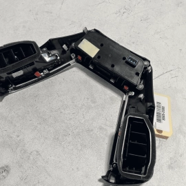 ACURA MDX 2018-20 DASH CENTER AIR VENT GRILLE & RADIO NAVIGATION SWITCH KNO ACURA MDX 2018-20 DASH CENTER AIR VENT GRILLE & RADIO NAVIGATION SWITCH KNO