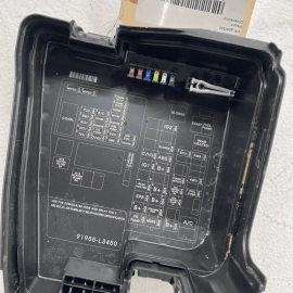 21-22 KIA K5 1.6L ENGINE COMPARTMENT ROOM FUSE BOX UPPER COVER CAP OEM