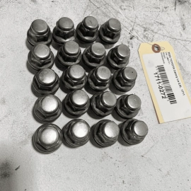 2018-2023 TOYOTA CAMRY LE WHEEL RIM LUG NUT BOLT BOLTS OEM SET OF 20