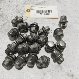 2018-2023 TOYOTA CAMRY LE WHEEL RIM LUG NUT BOLT BOLTS OEM SET OF 20